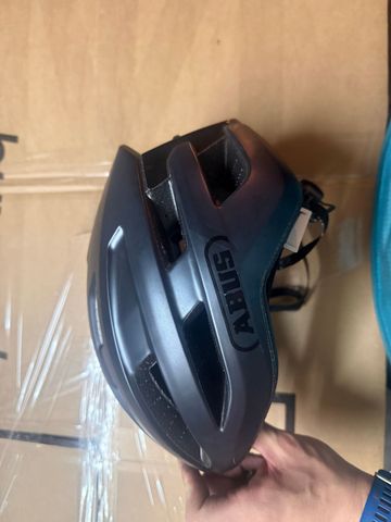 Used ABUS PowerDome Helmet 2025 bike — image 1 of 4