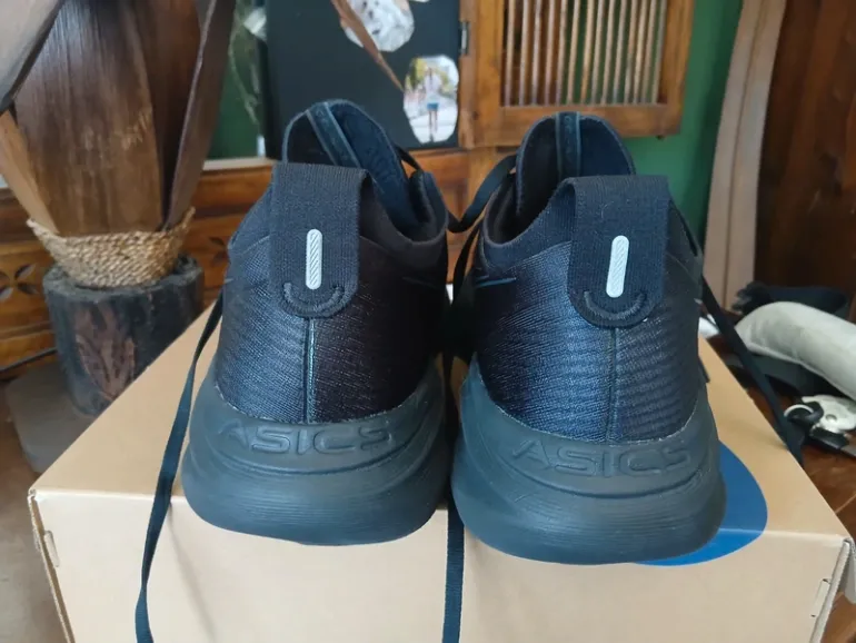 Used Asics GEL-Nimbus 27 bike — image 3 of 12