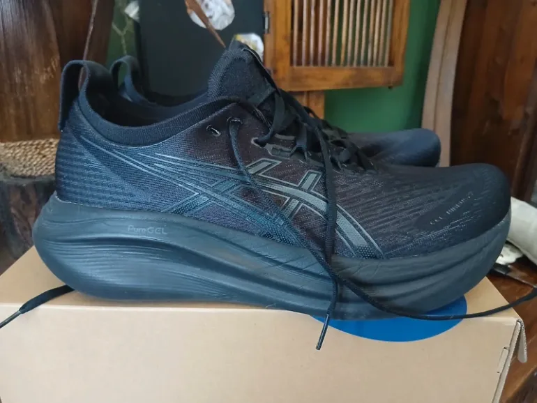 Used Asics GEL-Nimbus 27 bike — image 4 of 12
