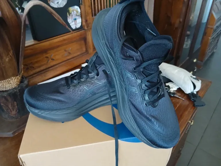 Used Asics GEL-Nimbus 27 bike — image 2 of 12