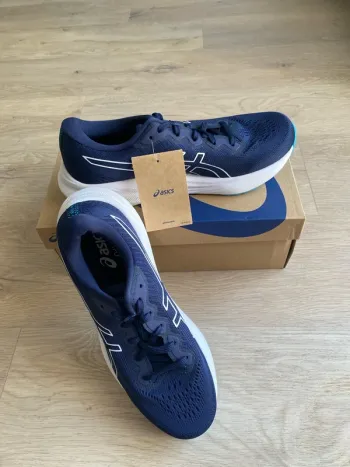 Asics Gel-Pulse 15 Running Shoes d'occasion