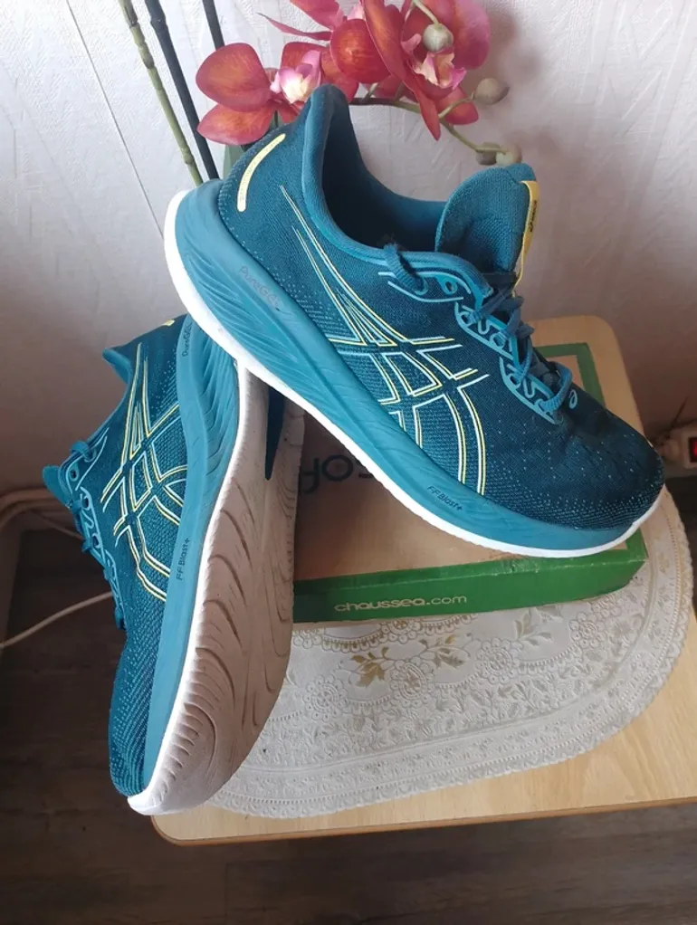 Used Asics Gel-Cumulus 26 bike — image 4 of 8