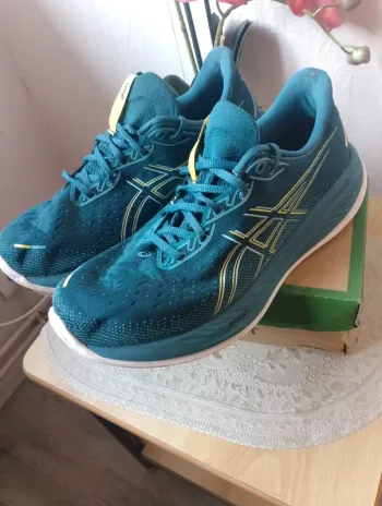 Used Asics Gel-Cumulus 26 bike — image 3 of 8