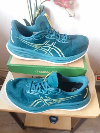 Used Asics Gel-Cumulus 26 Running Shoes