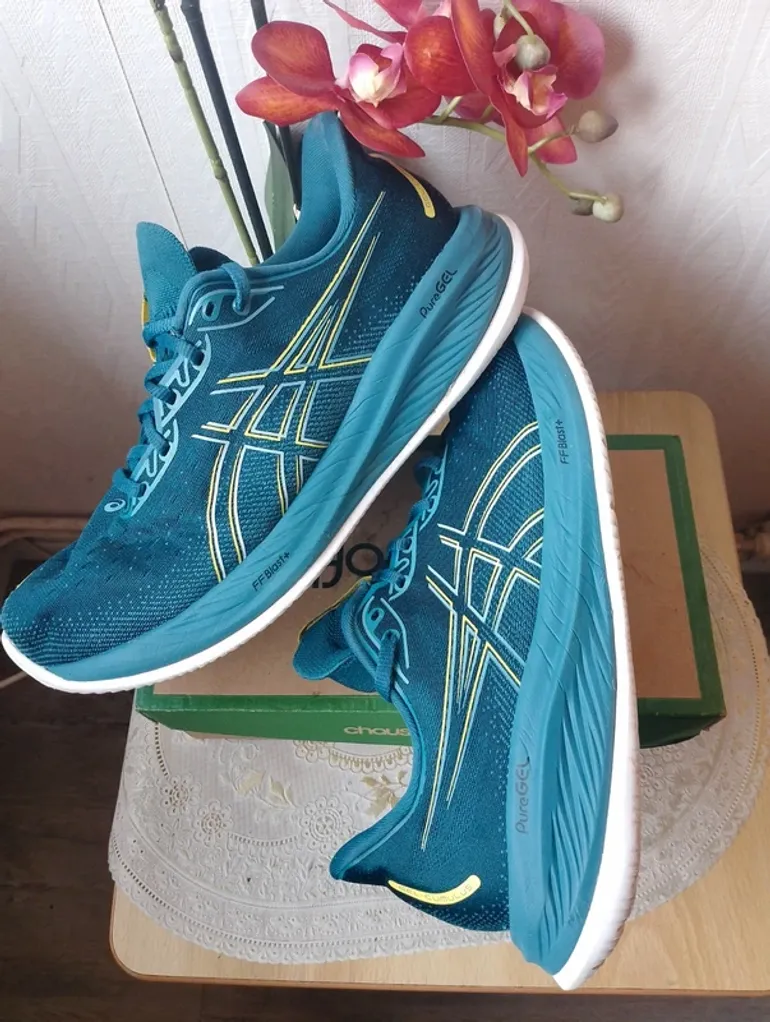 Used Asics Gel-Cumulus 26 bike — image 2 of 8