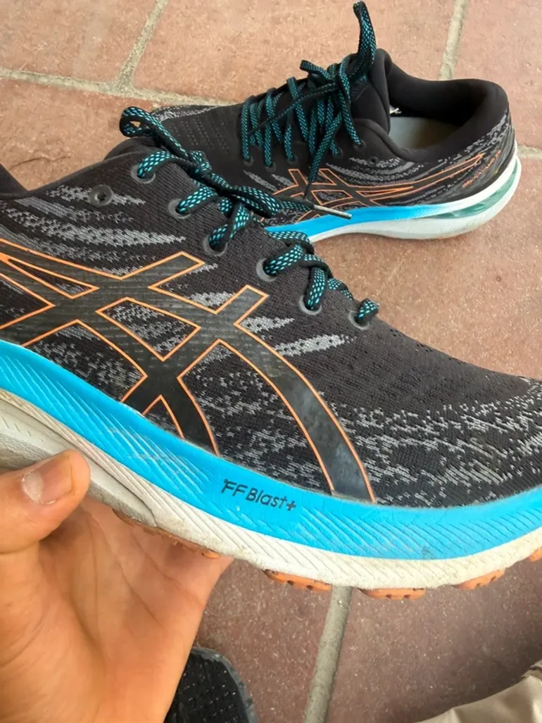 Used Asics Shoes bike — image 3 of 7