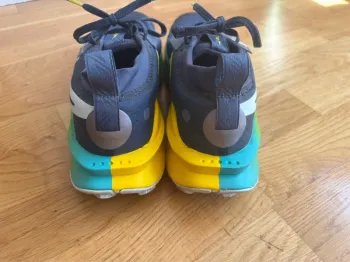 Używany Nike Zoomx Zegama Trail 2 bike — zdjęcie 3 z 10