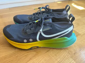 Używany Nike Zoomx Zegama Trail 2 bike — zdjęcie 4 z 10