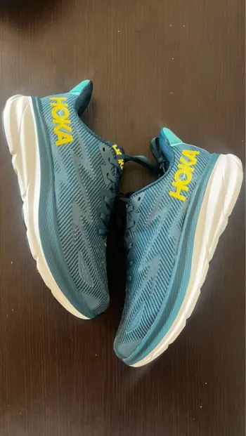 Brugt Lightweight HOKA Clifton 9 bike — billede 2 af 8