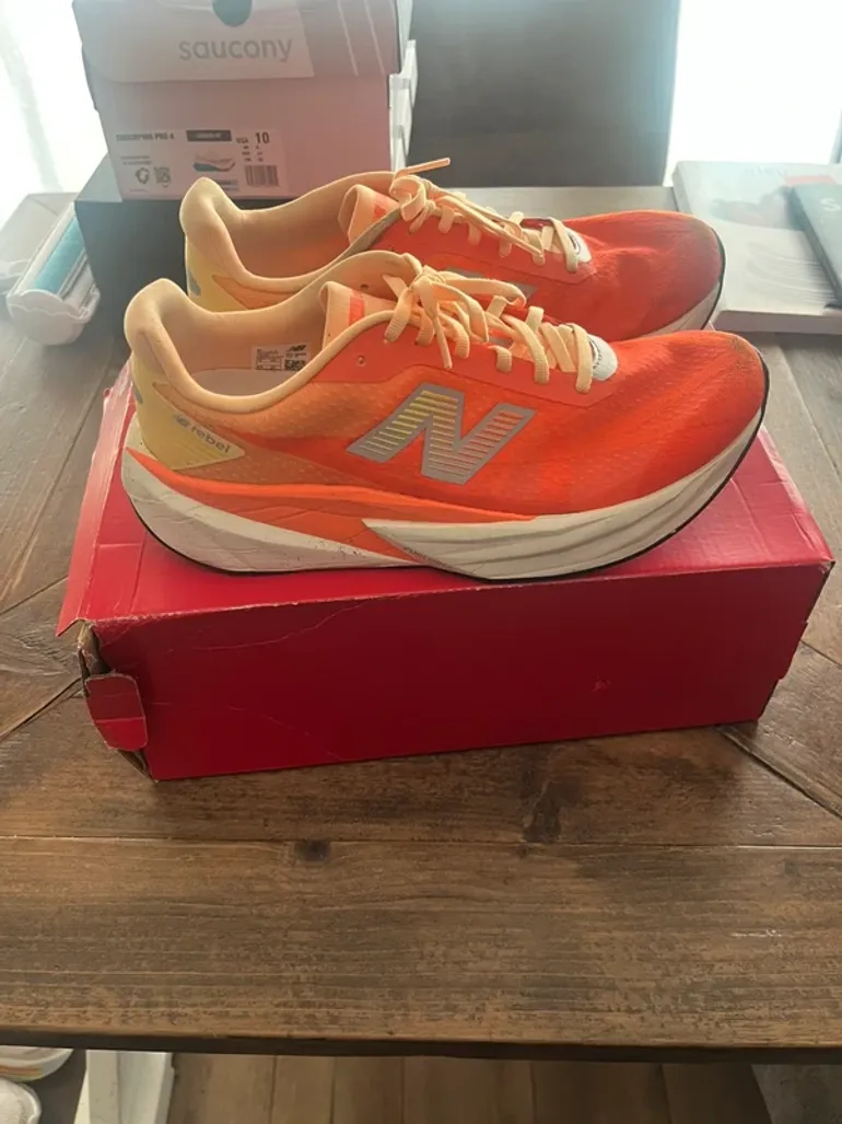 Käytetty New Balance FuelCell Rebel v5 bike — kuva 4 / 6
