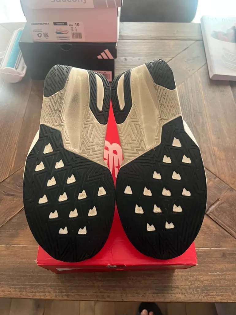 Käytetty New Balance FuelCell Rebel v5 bike — kuva 5 / 6