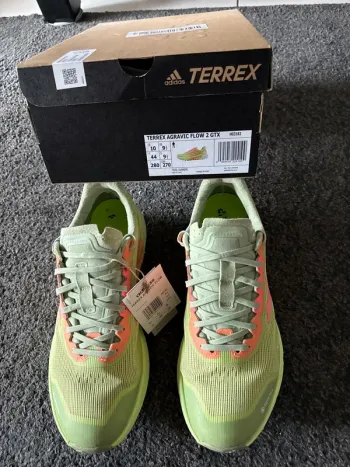 Käytetty Adidas Terrex Agravic Flow 2 Gore-tex Running Shoes