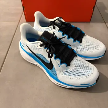 Gebrauchtes Pegasus Air Zoom 41 Running Shoes