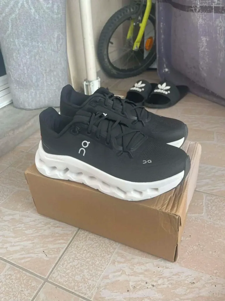 Použité On Running Shoes bike — obrázek 3 z 4