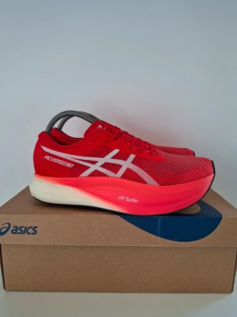 Asics MetaSpeed Sky + bike d'occasion — image 3 sur 14