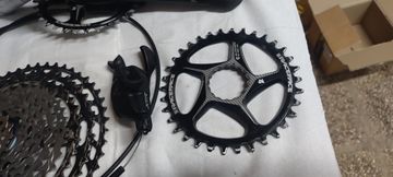 Used Shimano XTR M9100 Groupset 2022 bike — image 6 of 9