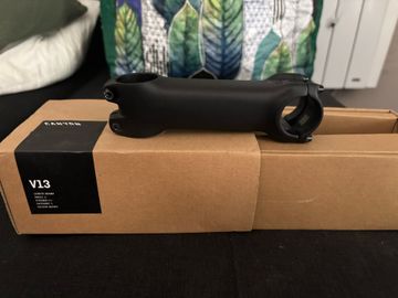 Used Canyon V13 Stem Cockpit