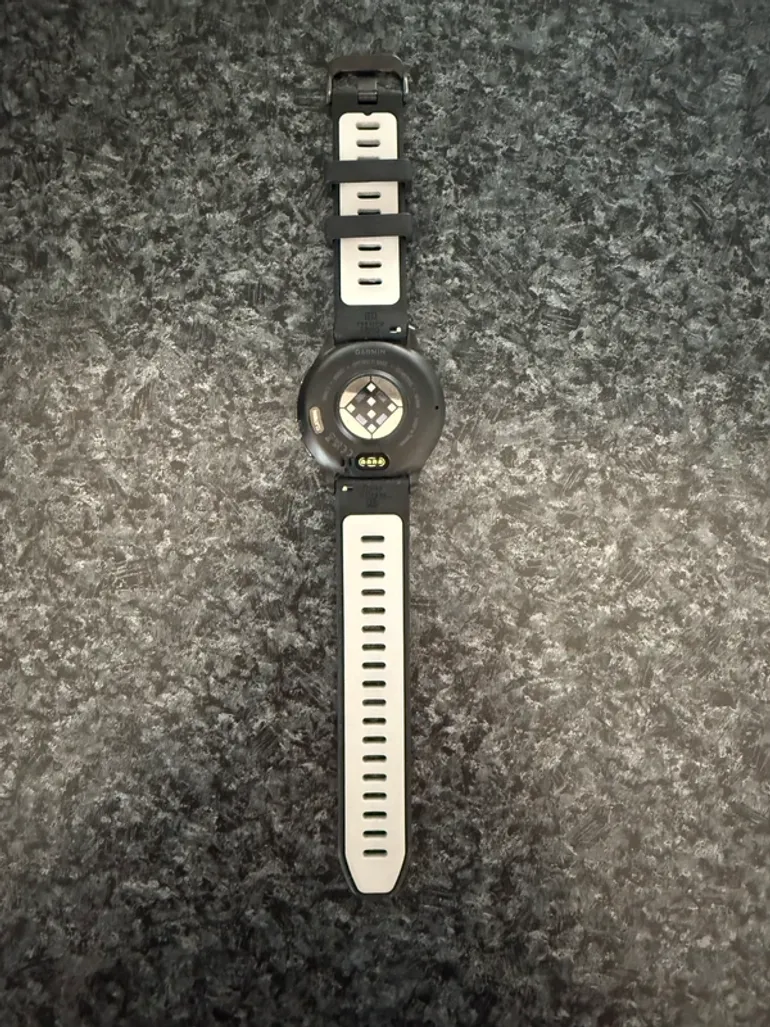 Used Garmin Venu 3 bike — image 4 of 7