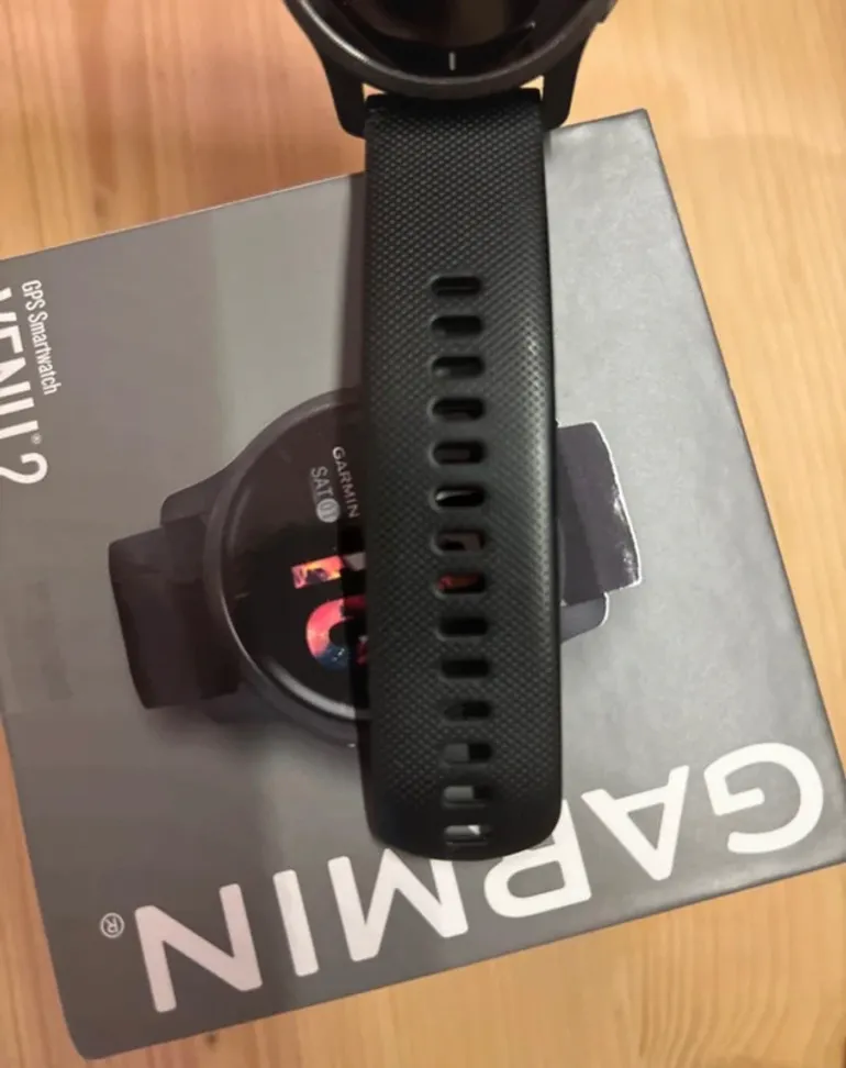 Used Garmin Venu 2 bike — image 4 of 4