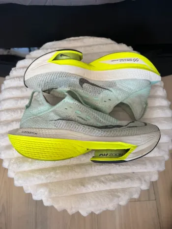 Tweedehands Nike Alphafly Next% 2 bike — afbeelding 3 van 5