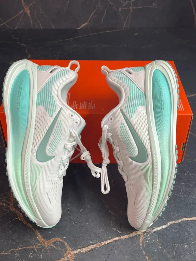 Used Nike Vomero Plus bike — image 8 of 14