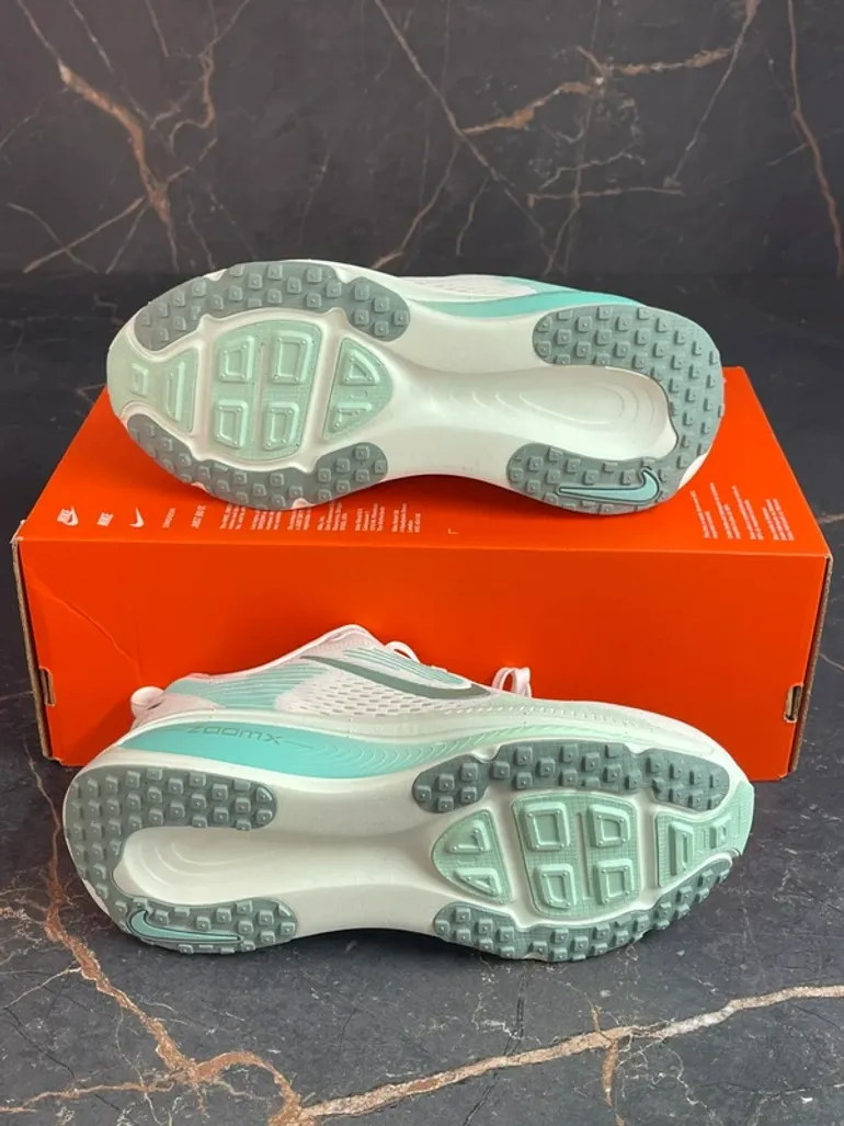 Used Nike Vomero Plus bike — image 7 of 14