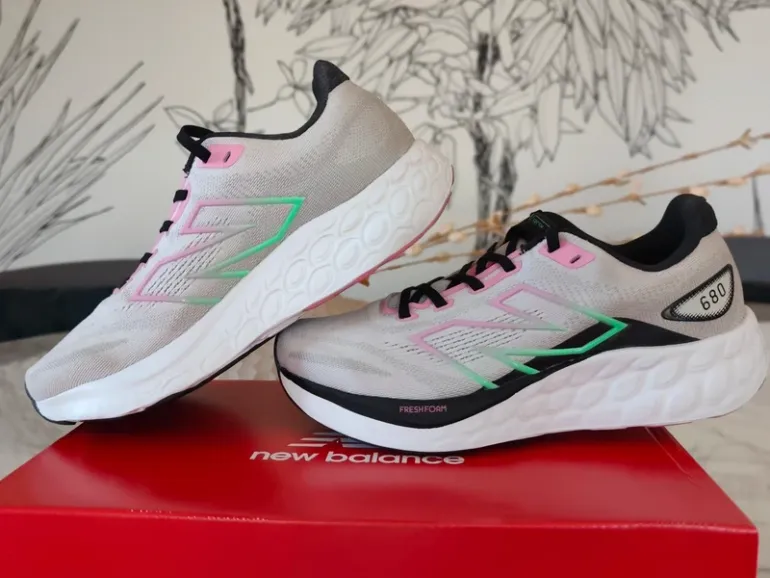 Gebrauchtes New Balance Fresh Foam 680 bike — Bild 2 von 5