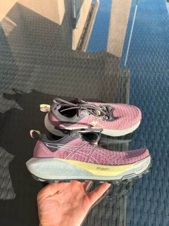 Used Asics Trabuco 13 Running Shoes