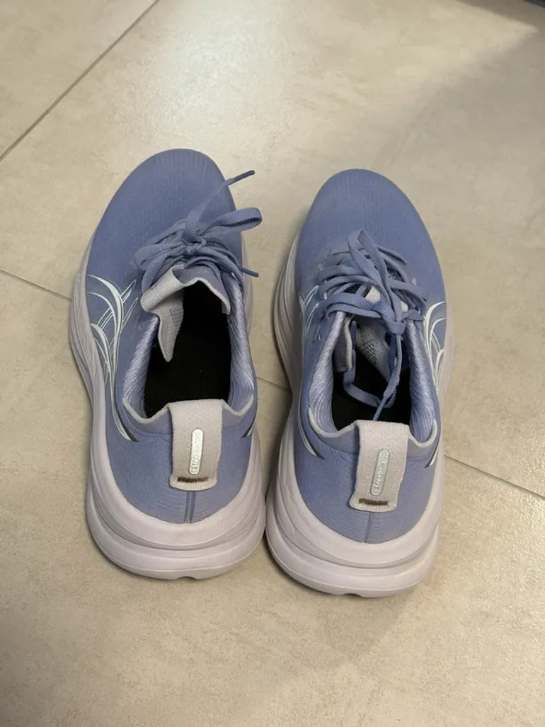 Used Asics Gel Nimbus 28 bike — image 4 of 7