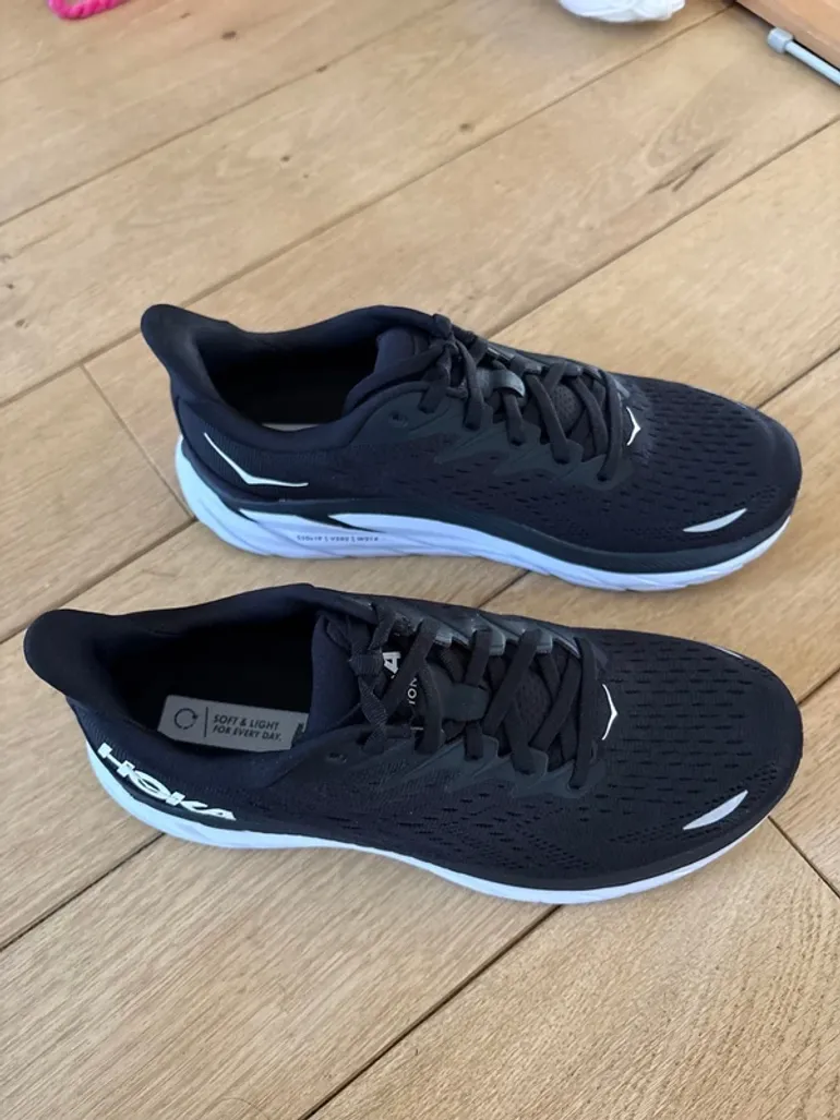 Tweedehands Hoka Clinton 8 bike — afbeelding 2 van 6