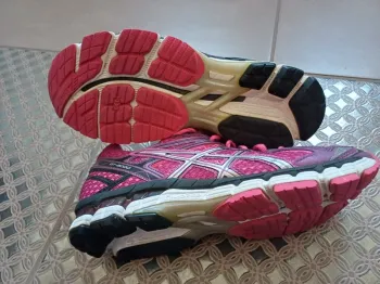 Used Asics Gel GT 2000 bike — image 2 of 4