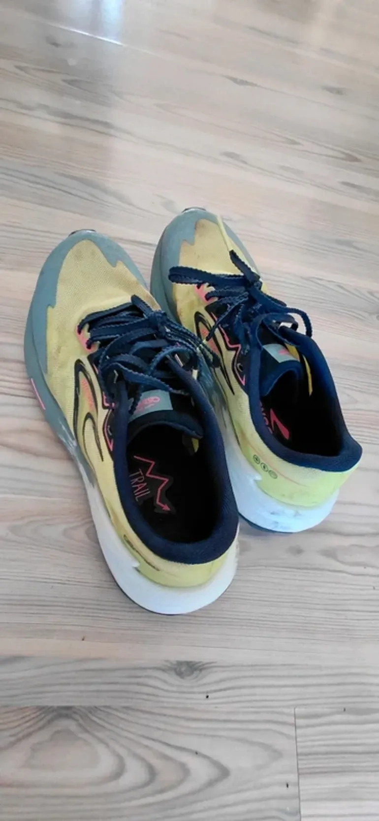 Gebrauchtes Brooks Trailrunning Shoes 40.5 bike — Bild 2 von 4
