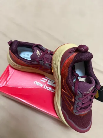 Gebrauchtes New Balance Hierro v9 bike — Bild 3 von 5