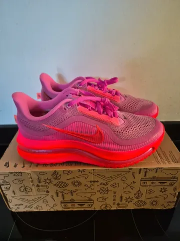 Tweedehands Pegasus Premium Running Shoes