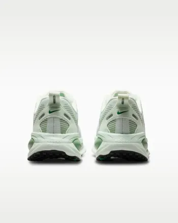 Tweedehands Nike Vomero 18 bike — afbeelding 9 van 10