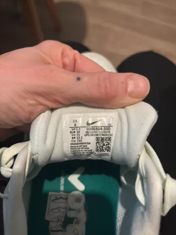 Tweedehands Nike Vomero 18 bike — afbeelding 7 van 10
