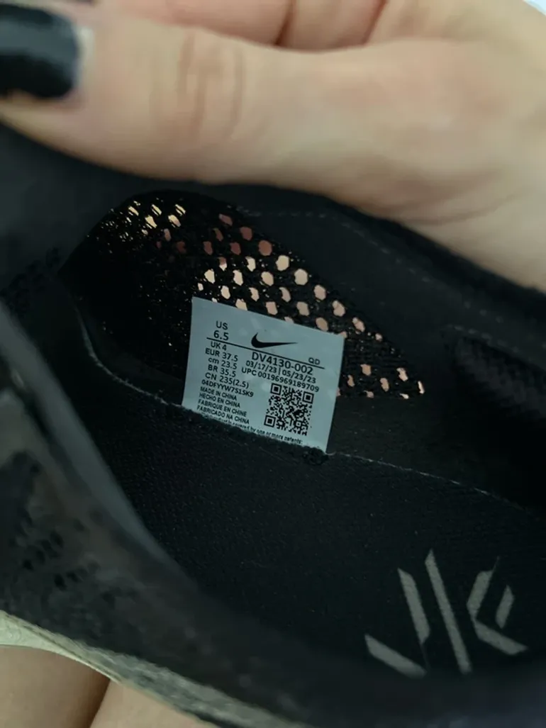 Nike Vaporfly 3 bike usato — immagine 4 di 4