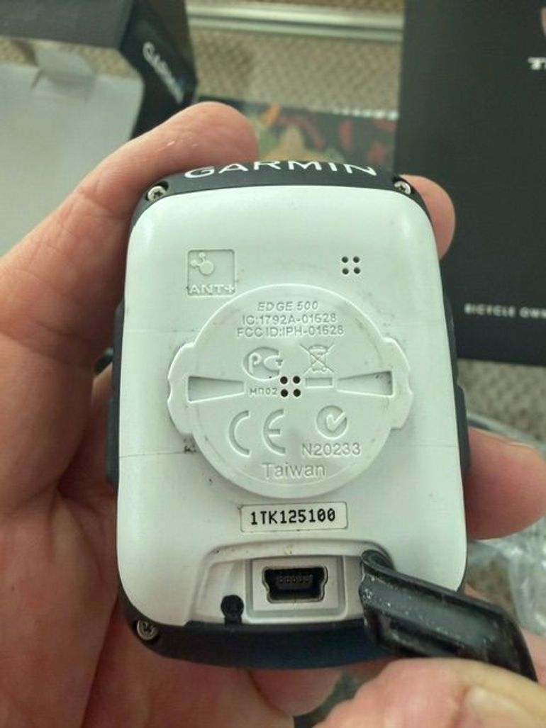 Used Garmin Edge 500 GPS Cycling Computer bike — image 4 of 6