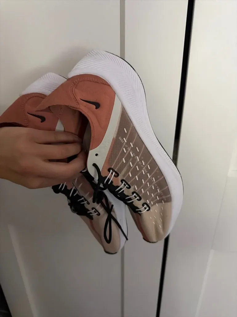 Brugt Nike Sneaker bike — billede 11 af 12