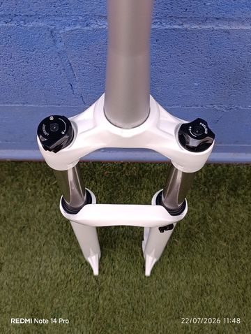 Used RockShox 30 Silver TK 2021 bike — image 3 of 11