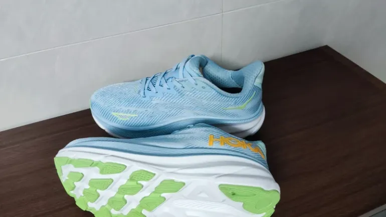 Used Hoka Clifton 9 bike — image 6 of 8