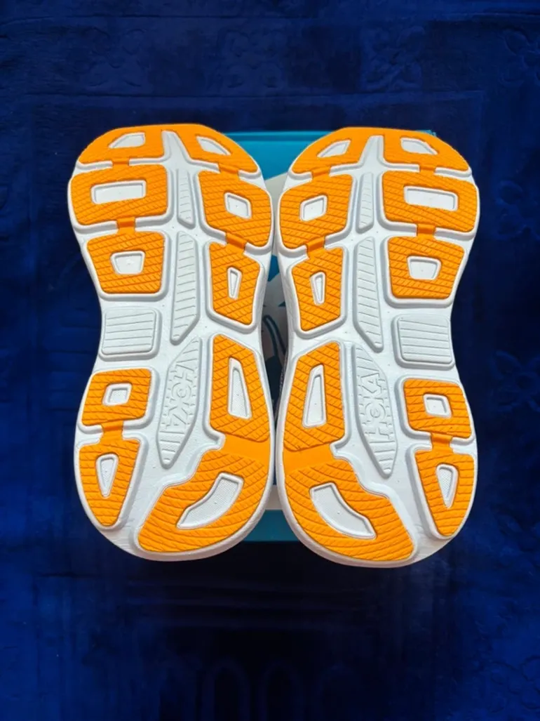 Tweedehands Hoka Bondi 9 bike — afbeelding 3 van 12