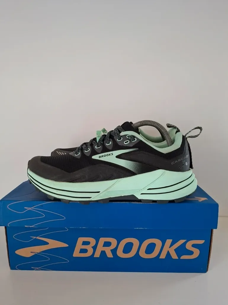 Used Brooks Cascadia 16 bike — image 6 of 13