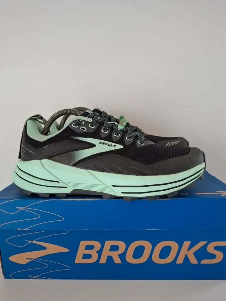 Used Brooks Cascadia 16 bike — image 3 of 13