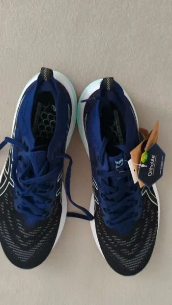 Used Asics GT-2000 11 bike — image 2 of 5