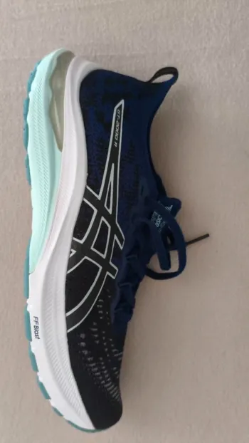 Used Asics GT-2000 11 bike — image 4 of 5
