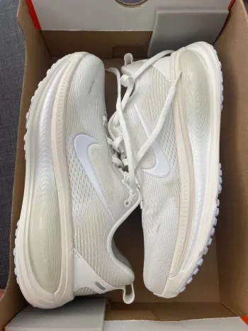 Brugt Nike Vomero 18 Running Shoes