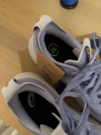 Asics Nimbus 28 bike de segunda mano — imagen 3 de 9