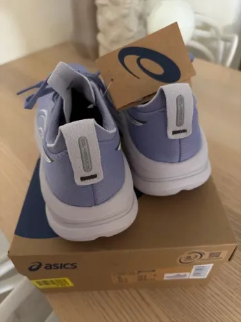 Asics Nimbus 28 bike de segunda mano — imagen 5 de 9