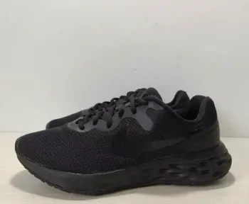 Gebrauchtes Nike Revolution 6 NN Running Shoes